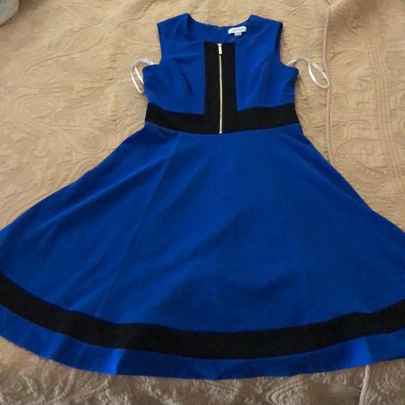 NWT. Calvin Klein DRESS - Picture 2 of 5